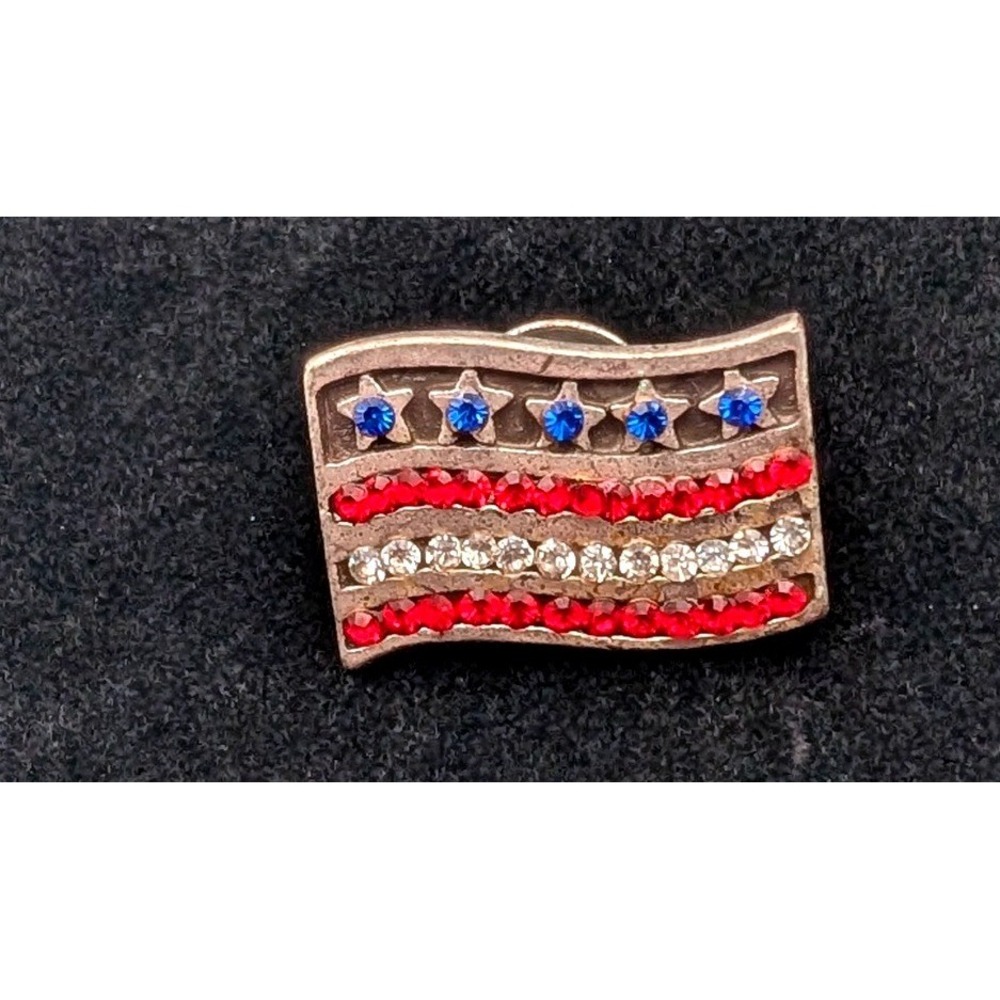 Patriotic American Flag Rhinestone Pin Silver Tone Waving Banner Brooch Red Blue